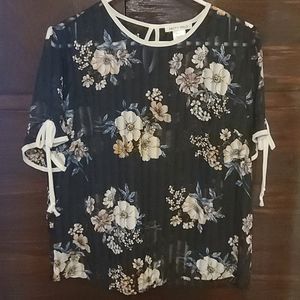 NWOT Printed Blouse